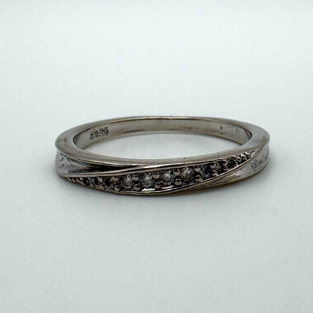 925 Sterling Silver Gemstone Ring Size 675 25$